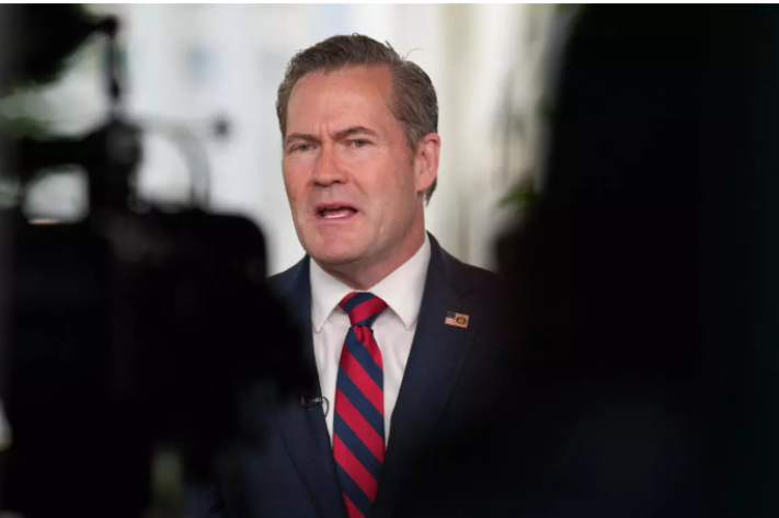 mike_waltz_250_png_711_473_1