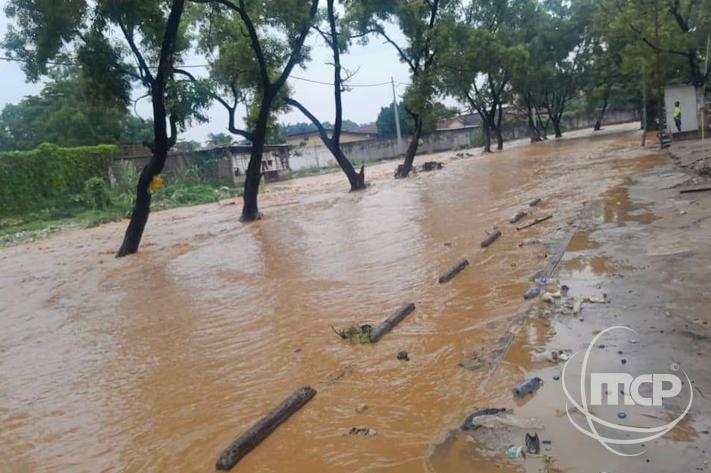 inondations_riviere_kalamu_a_matonge_25_jpeg_711_473_1