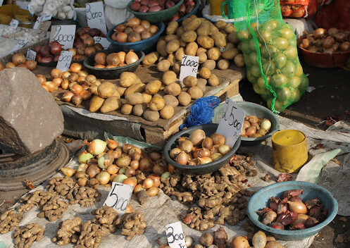Prix de denrées sur le marché à Kinshasa.