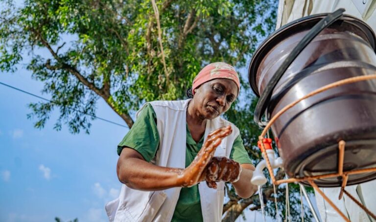 e024b55d-19e7-402e-9128-e14f73b03588